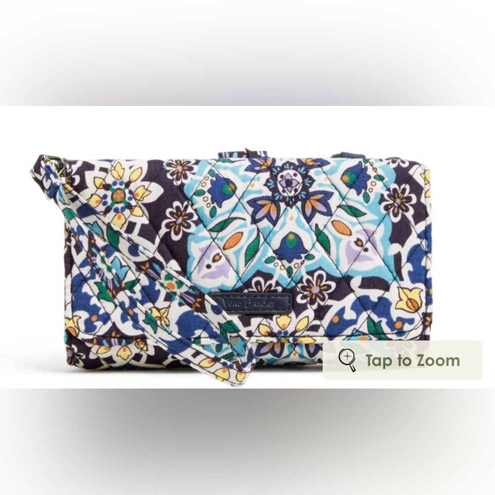 Vera Bradley Smartphone RFID Wristlet in Lisbon Medallion Cool